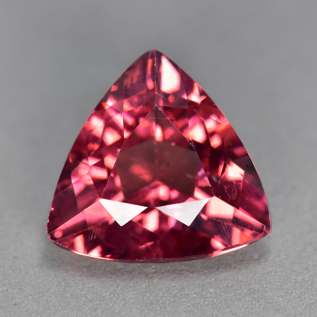 2.80CT AIG_CERTIFIED GEMSTONE GORGEOUS QUALITY NATURAL RED 